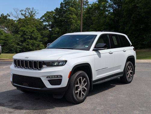 Bright White Clearcoat 2024 Jeep Grand Cherokee Limited