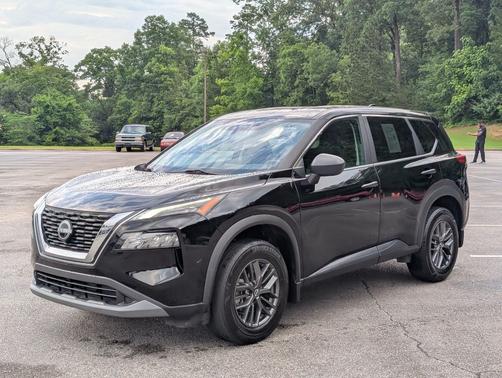 Super Black 2023 Nissan Rogue S