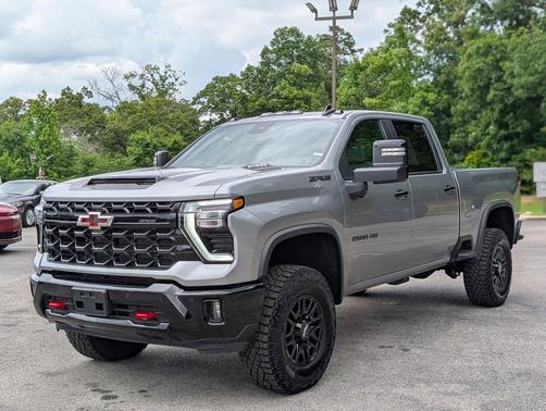 Sterling Gray Metallic 2025 Chevrolet Silverado 2500 4WD Crew Cab Standard Bed ZR2