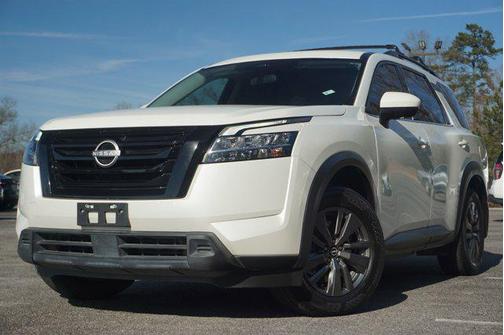 2022 Nissan Pathfinder SV 2WD
