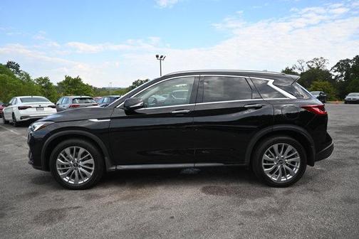 2023 INFINITI QX50 LUXE