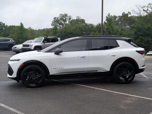 Summit White 2024 Chevrolet Equinox EV RS