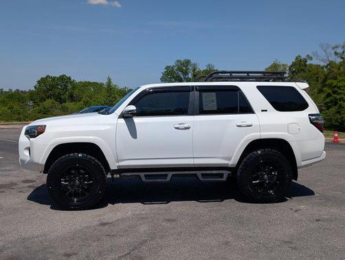 Super White 2020 Toyota 4Runner SR5 Premium