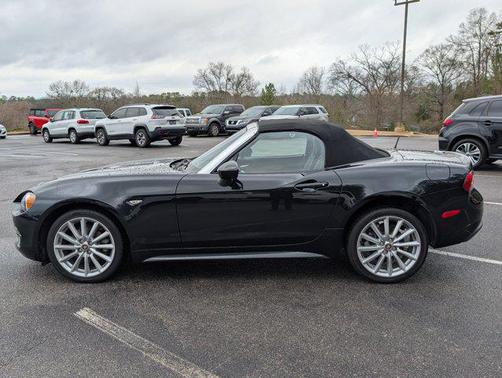 2017 FIAT 124 Spider Base