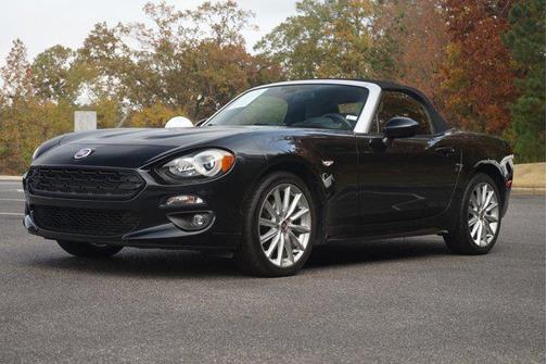 2017 FIAT 124 Spider Base