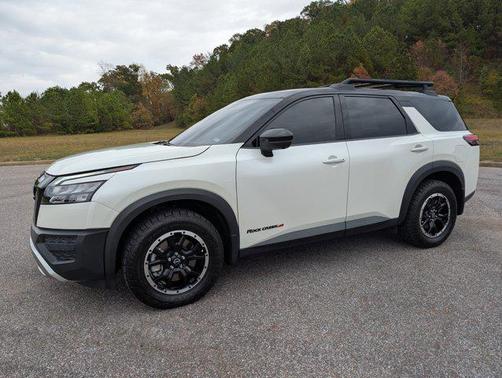 2024 Nissan Pathfinder Rock Creek 4WD