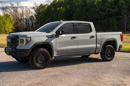 2024 GMC Sierra 1500 AT4X
