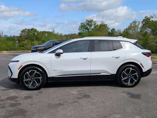 Summit White 2024 Chevrolet Equinox EV 2LT