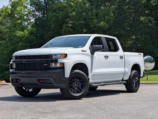 Summit White 2019 Chevrolet Silverado 1500 Custom Trail Boss