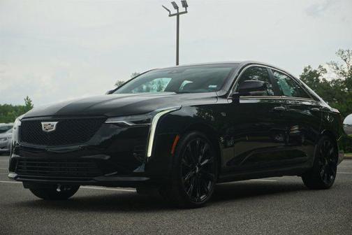 2023 Cadillac CT4 Premium Luxury