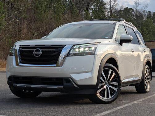 2024 Nissan Pathfinder Platinum FWD