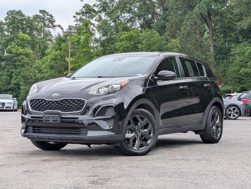 Black Cherry 2022 Kia Sportage LX