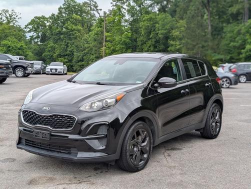 Black Cherry 2022 Kia Sportage LX