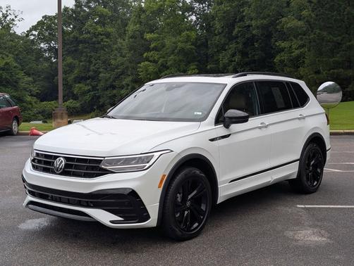 Opal White Pearl 2024 Volkswagen Tiguan 2.0T SE R-Line Black