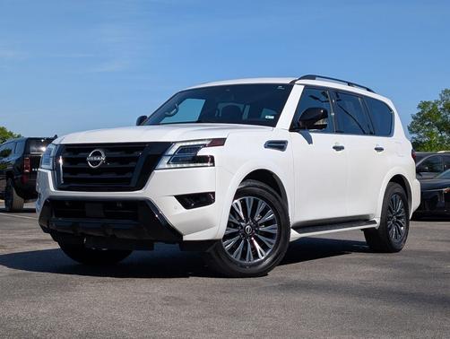 Aspen White Tricoat 2023 Nissan Armada SL 2WD