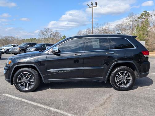 Diamond Black Crystal Pearlcoat 2021 Jeep Grand Cherokee Limited