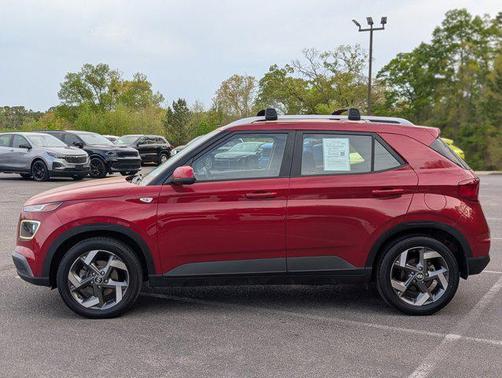 2021 Hyundai VENUE SEL