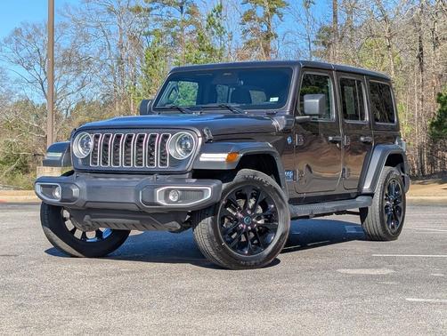 Granite Crystal Metallic Clearcoat 2025 Jeep Wrangler 4xe Sahara