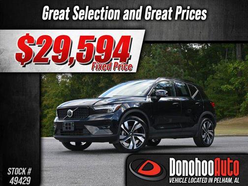 2025 Volvo XC40 B5 Plus Dark Theme