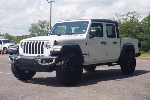 2023 Jeep Gladiator Sport