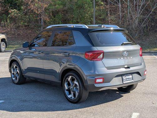 2024 Hyundai VENUE Limited