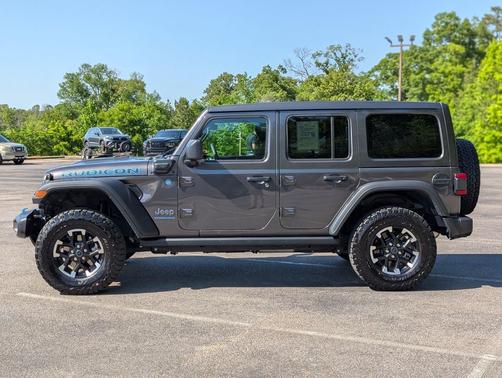 Granite Crystal Metallic Clearcoat 2025 Jeep Wrangler 4xe Rubicon