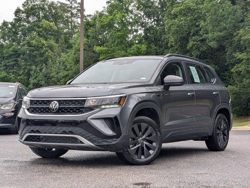 Platinum Gray Metallic 2024 Volkswagen Taos 1.5T S