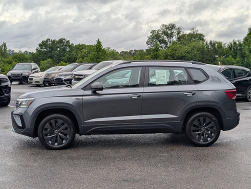 Platinum Gray Metallic 2024 Volkswagen Taos 1.5T S
