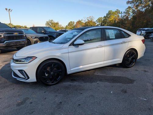 2025 Volkswagen Jetta 1.5T SE
