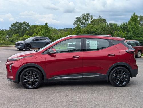 Cherry Red Tintcoat 2022 Chevrolet Bolt EUV FWD Premier