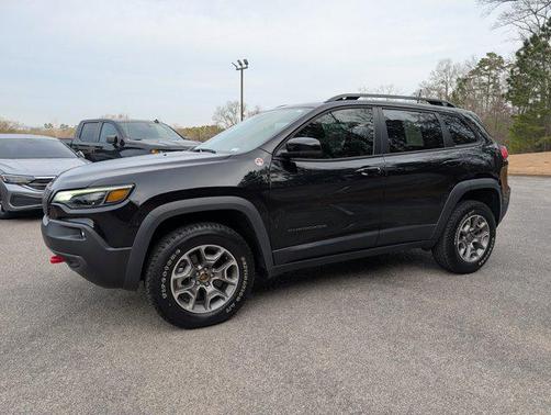 2022 Jeep Cherokee Trailhawk