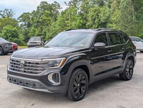 Deep Black Pearl 2025 Volkswagen Atlas 2.0T SE w/Technology 4MOTION