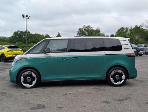 Mahi Green 2025 Volkswagen ID. Buzz Pro S Plus