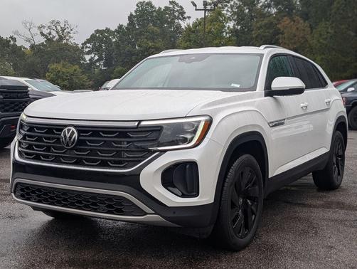 Opal White Pearl 2026 Volkswagen Atlas Cross Sport 2.0T SE w/Technology 4MOTION