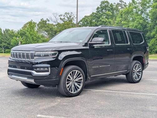 Diamond Black Crystal Pearlcoat 2025 Jeep Grand Wagoneer 4x4