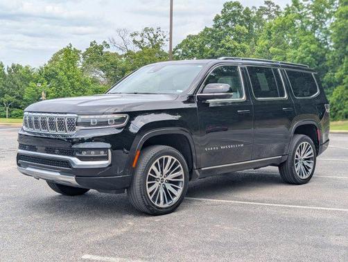 Diamond Black Crystal Pearlcoat 2025 Jeep Grand Wagoneer 4x4