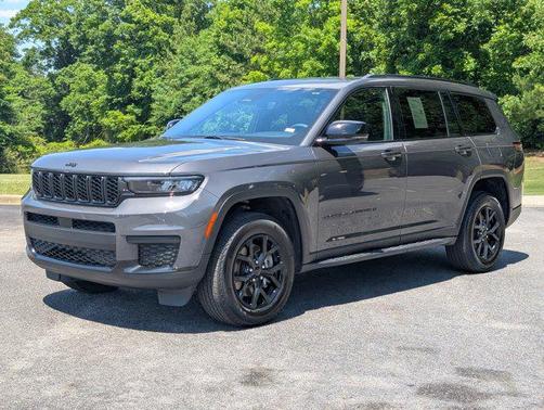 Baltic Gray Metallic Clearcoat 2024 Jeep Grand Cherokee L Altitude