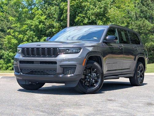 Baltic Gray Metallic Clearcoat 2024 Jeep Grand Cherokee L Altitude