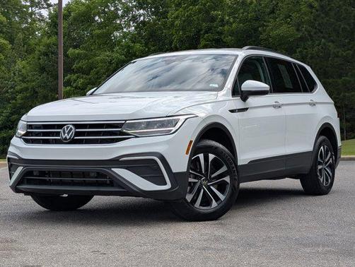 Pure White 2024 Volkswagen Tiguan 2.0T S