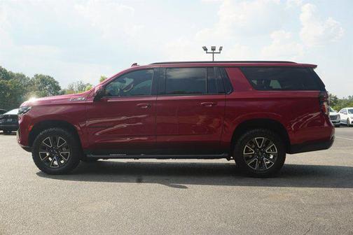 2023 Chevrolet Suburban 4WD Z71