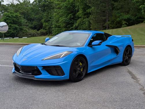 Rapid Blue 2022 Chevrolet Corvette Stingray w/2LT