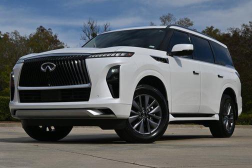 2025 INFINITI QX80 PURE