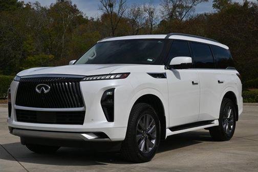2025 INFINITI QX80 PURE