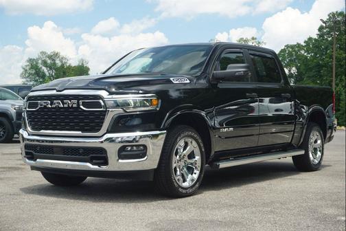 Diamond Black Crystal Pearlcoat 2025 RAM 1500 Big Horn/Lone Star