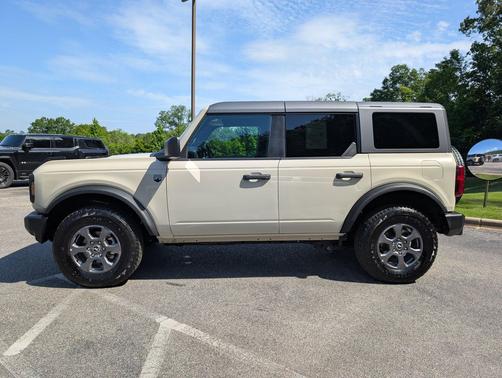 DESERT SAND 2025 Ford Bronco Big Bend