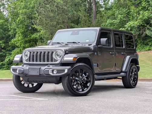 Granite Crystal Metallic Clearcoat 2025 Jeep Wrangler 4xe Sahara