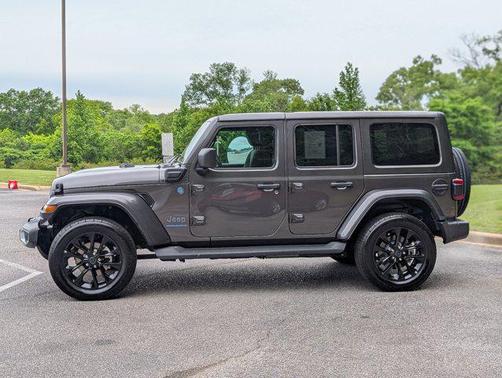 Granite Crystal Metallic Clearcoat 2025 Jeep Wrangler 4xe Sahara