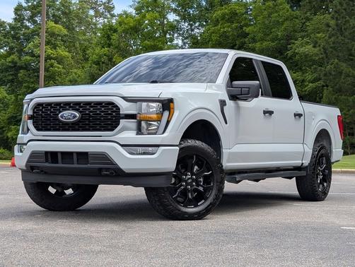 AVALANCHE 2023 Ford F-150 XL
