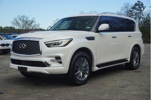2023 INFINITI QX80 Luxe