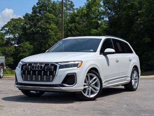 Glacier White Metallic 2025 Audi Q7 55 Premium Plus